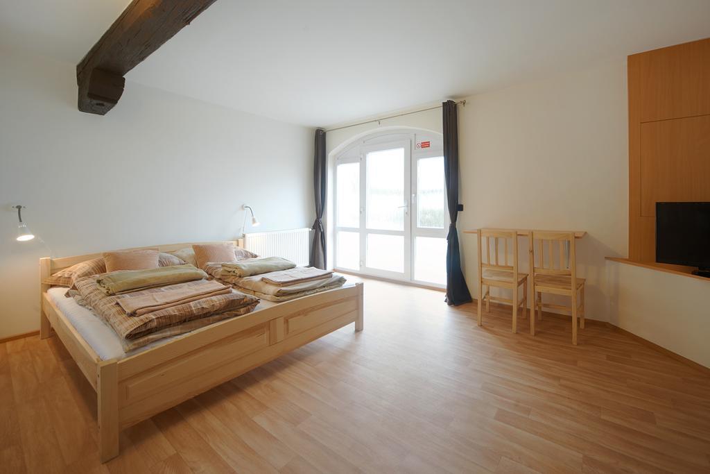 Usedlost Kotlarka Hotell Prag Exteriör bild