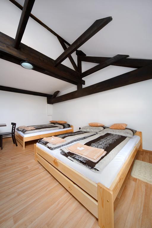 Usedlost Kotlarka Hotell Prag Rum bild